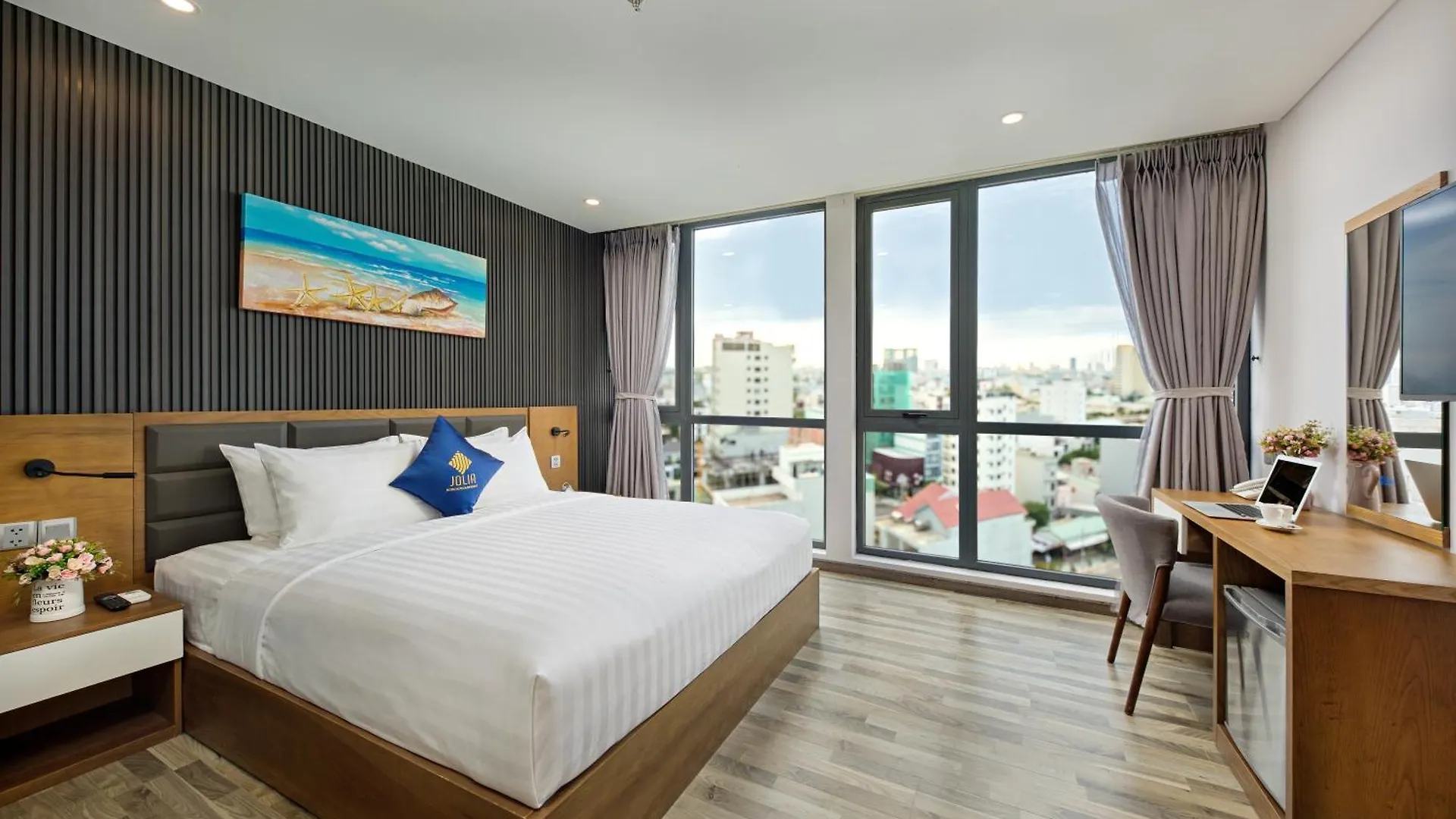 Jolia Hotel Danang Beach 4*, Da Nang Vietnam