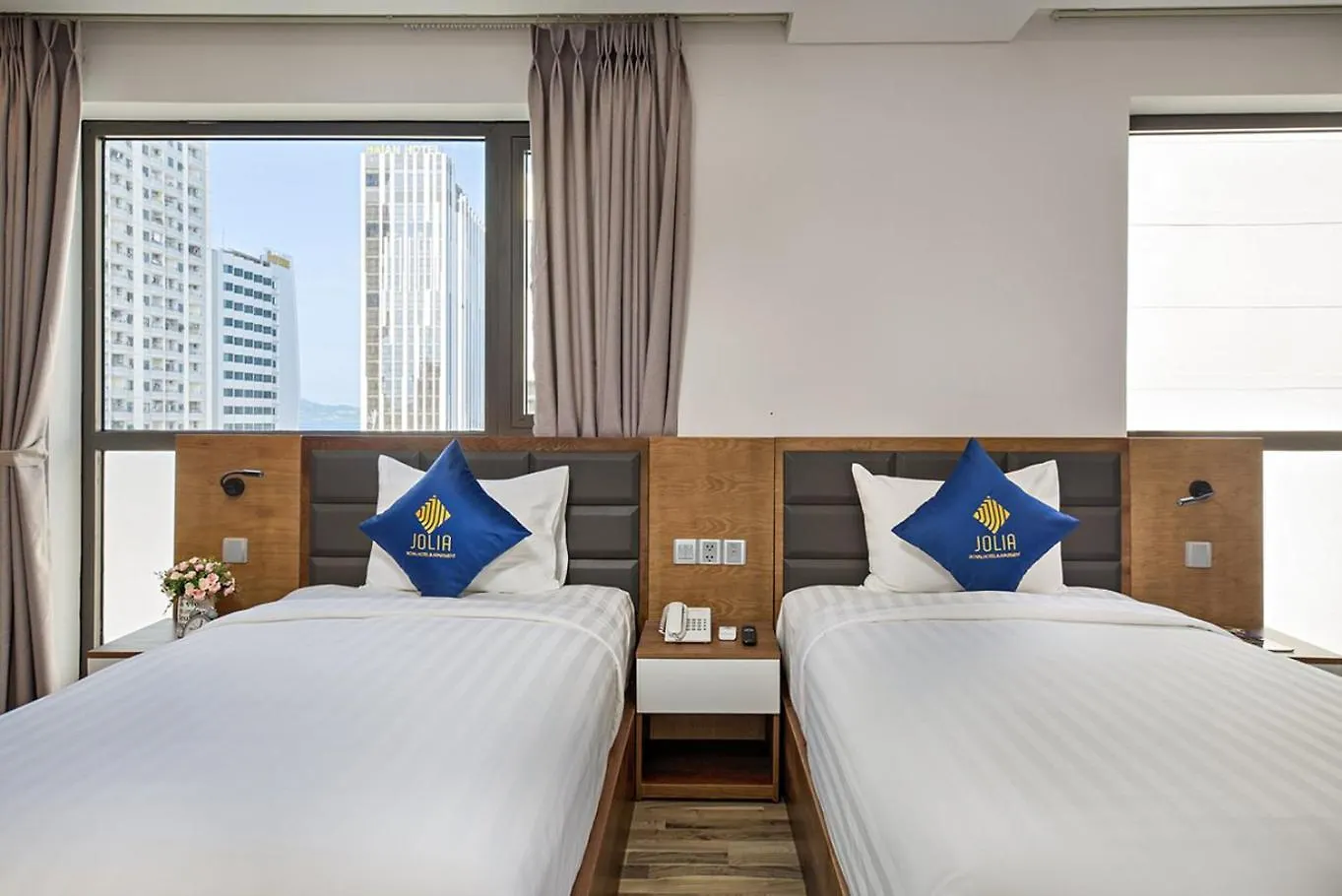 Jolia Hotel Danang Beach